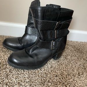 Black boots. Great condition. Size 8.